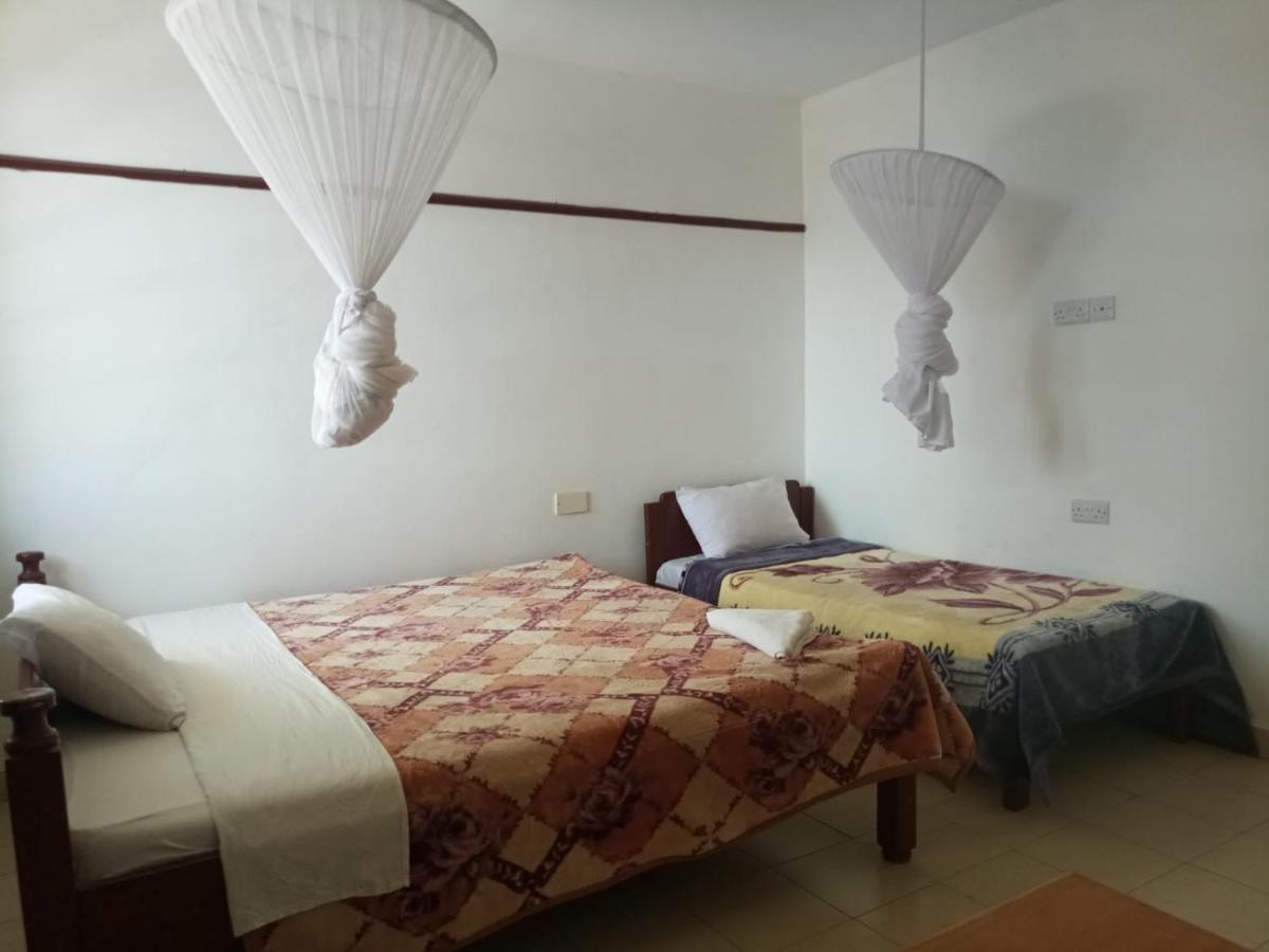 Golden Guest House- Miritini Mombasa Exterior photo